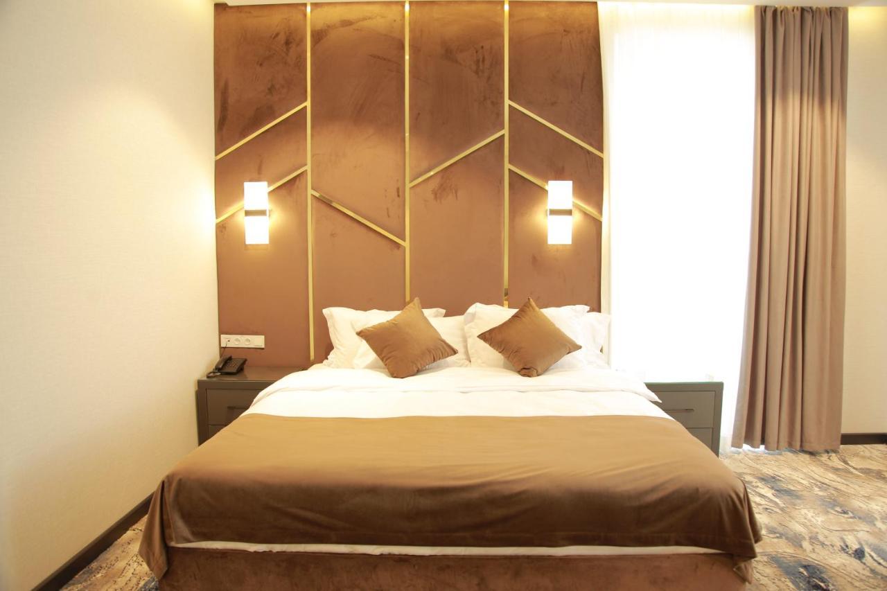 Unique Hotel Tashkent Luaran gambar